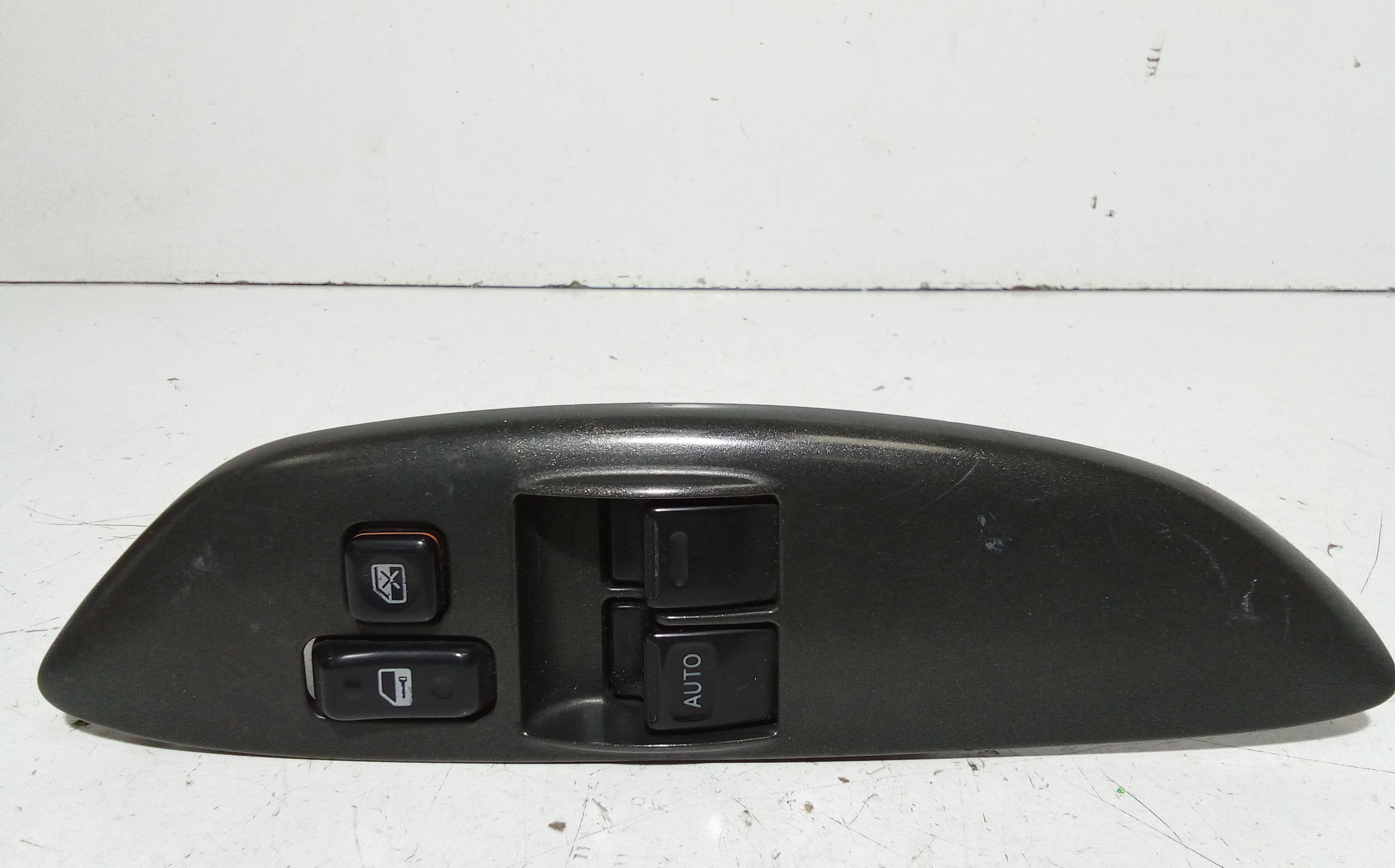 Pulsantiera anteriore sinistra Guida TOYOTA Yaris Serie (99>03)