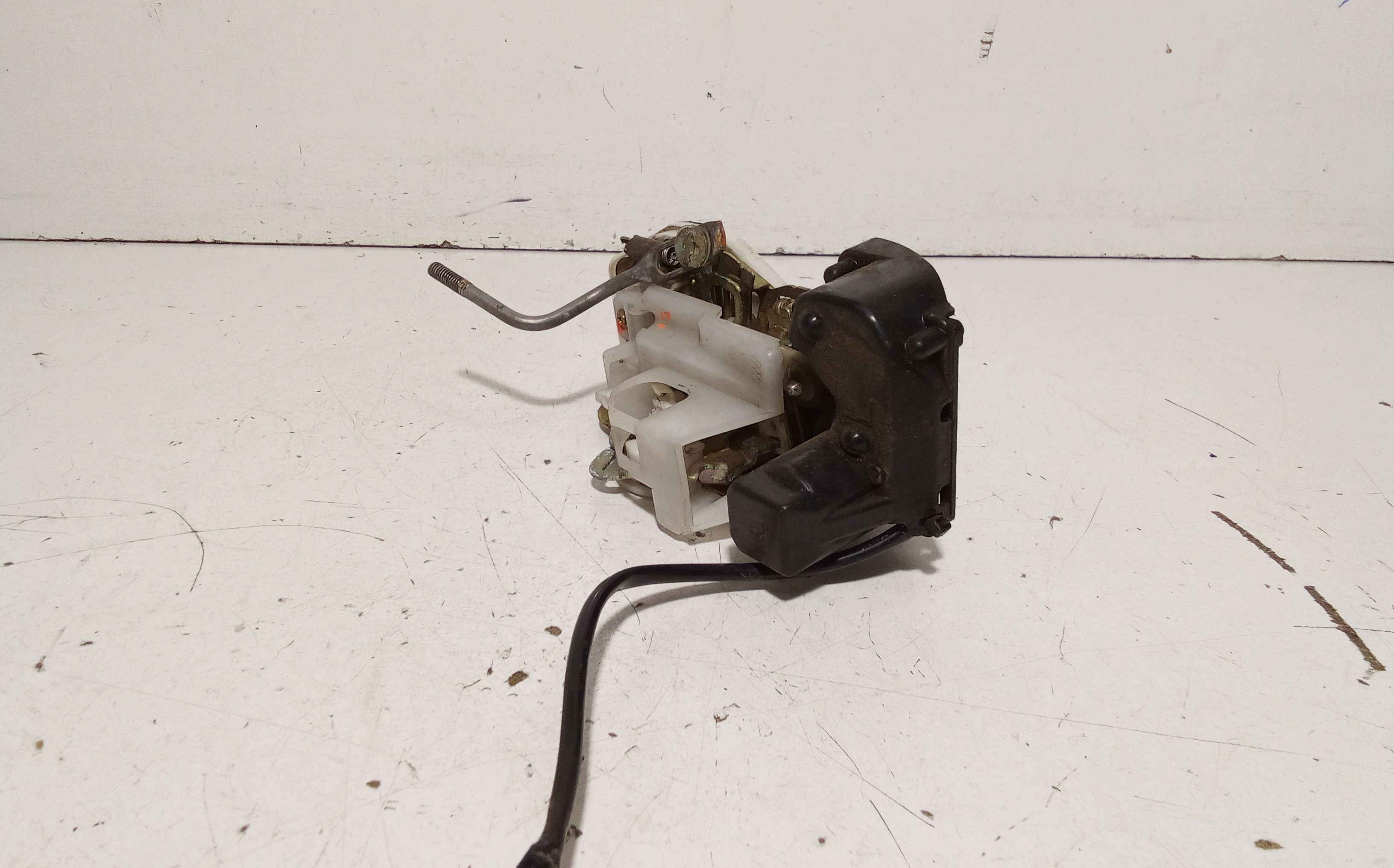 Qiilu Attuatore Serratura Porta Sinistra Per Honda CR-V – Ricambio 72155-S5A-A01, In ABS, Alta Affidabilità, Sostituzione Diretta