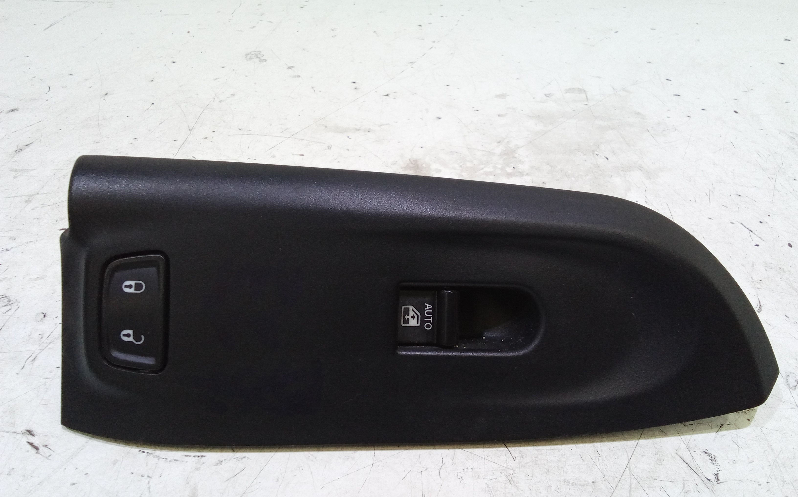 Pulsantiera Anteriore Destra Passeggero FIAT 500 X Serie (15>)