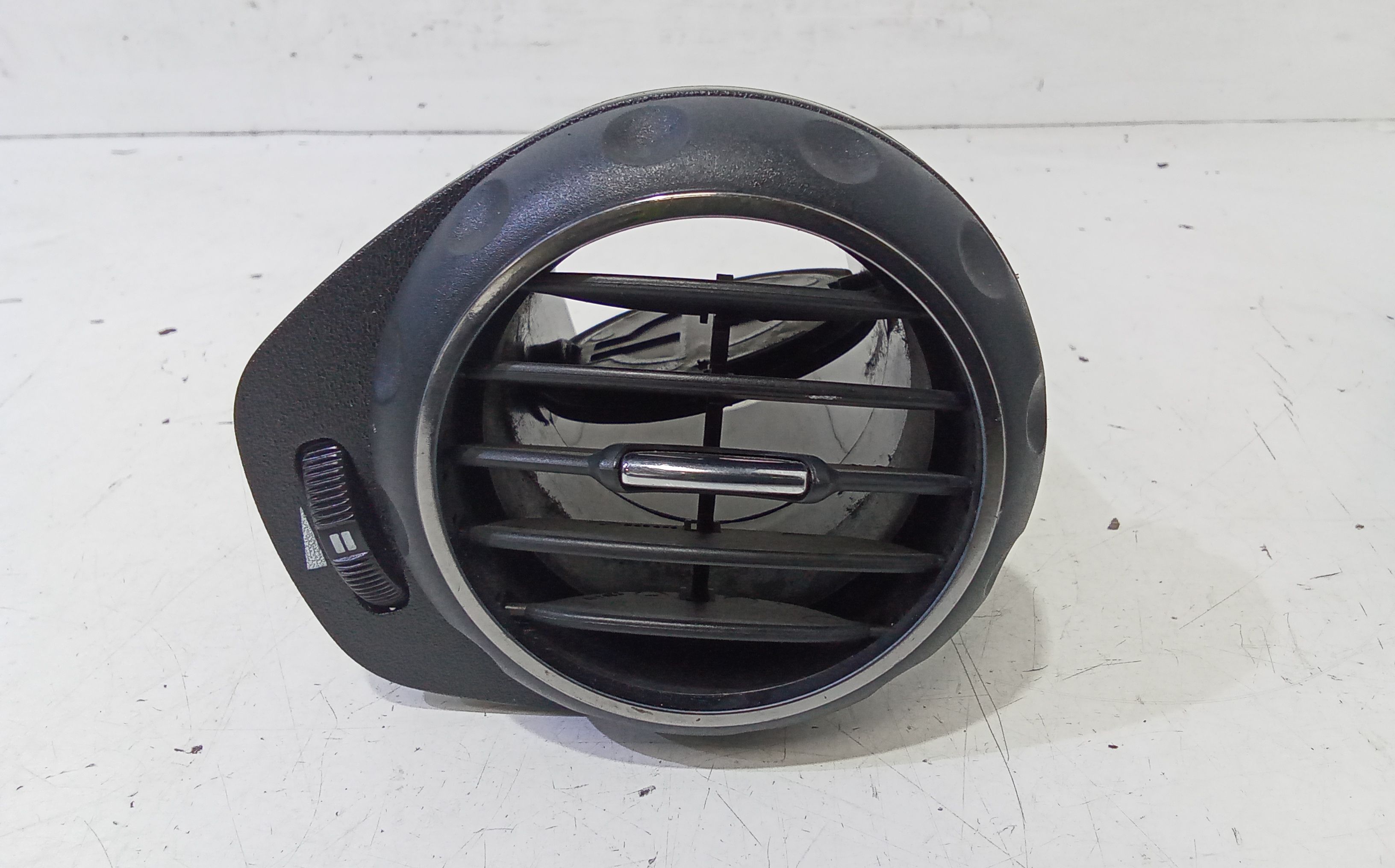 Bocchetta aria cruscotto lato passeggero ALFA ROMEO 147 Serie (937_) (05>10)