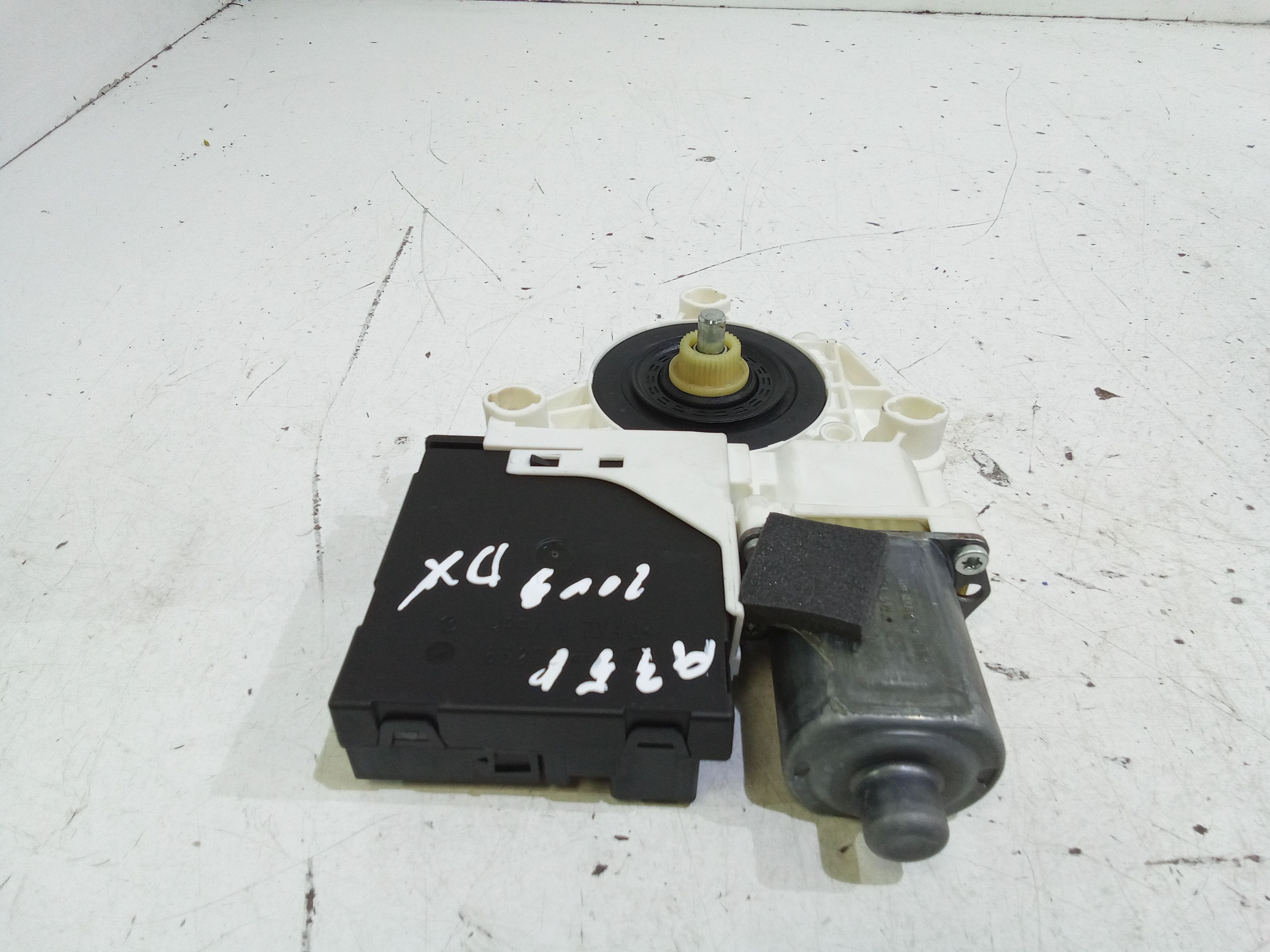 Motorino Alzavetro anteriore destra AUDI A3 Sportback Serie (8PA) (04>08)