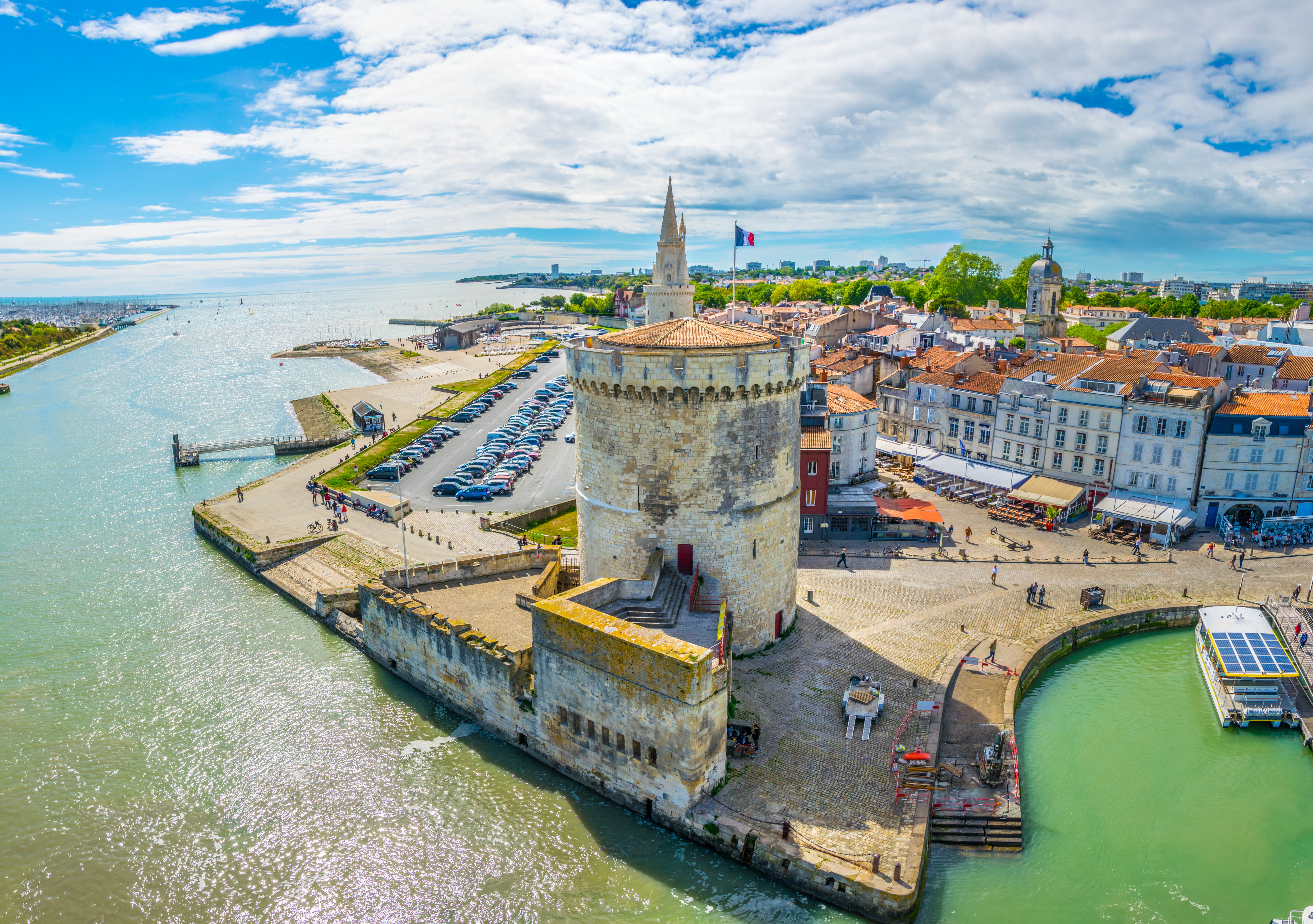 10 kilometres de la cote angoulinoise