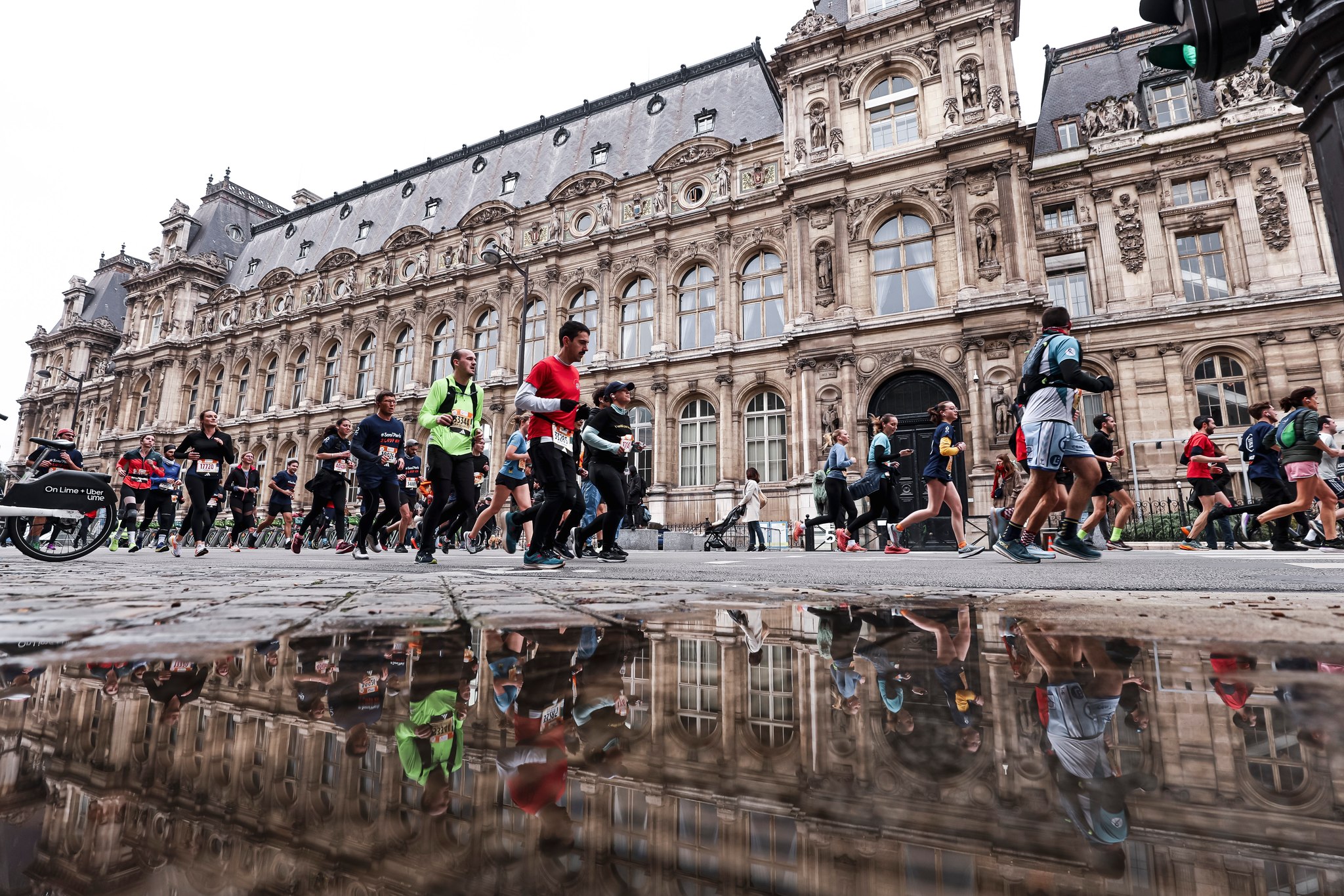 Hoka Semi de Paris