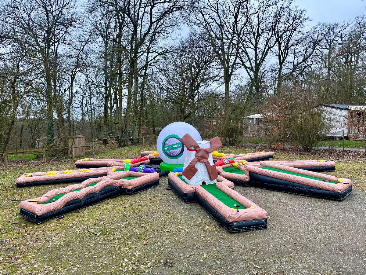 Mini Golf Gonflable 9 Pistes