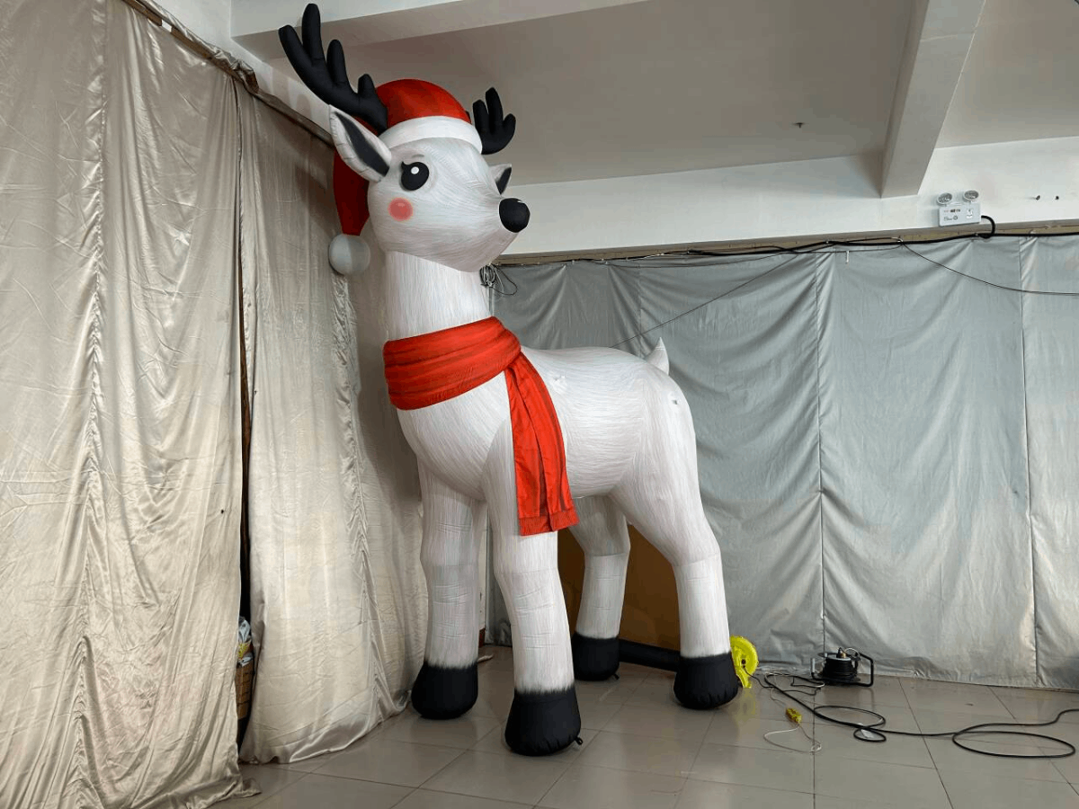 Renne du Père Noël Gonflable