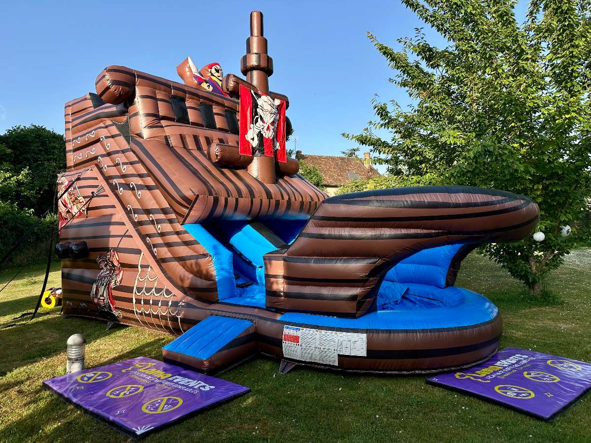 Toboggan Gonflable Pirate Aquatique