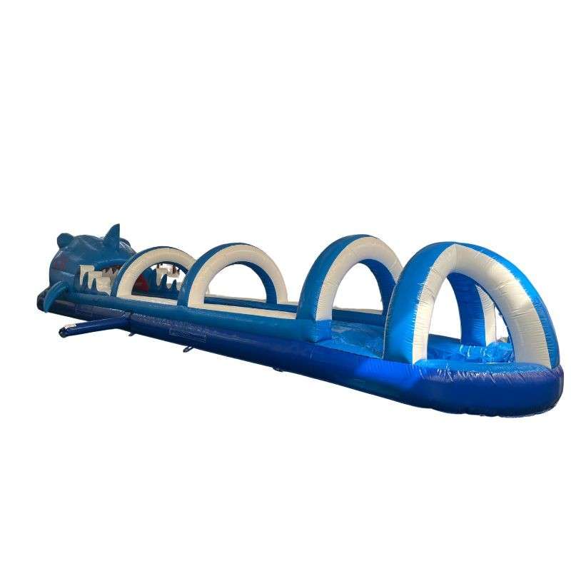 Ventriglisse Requin gonflable bleu avec des dents pointu vue de 3/4 arrière