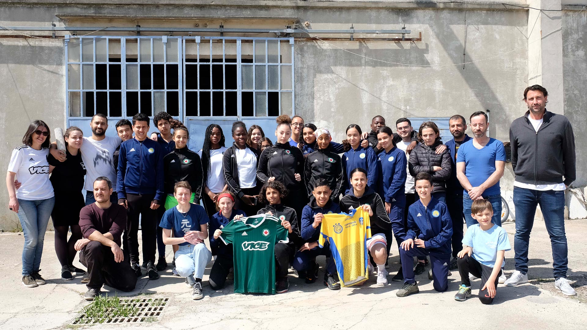 PERFORMANCE RED STAR X AC ARLES