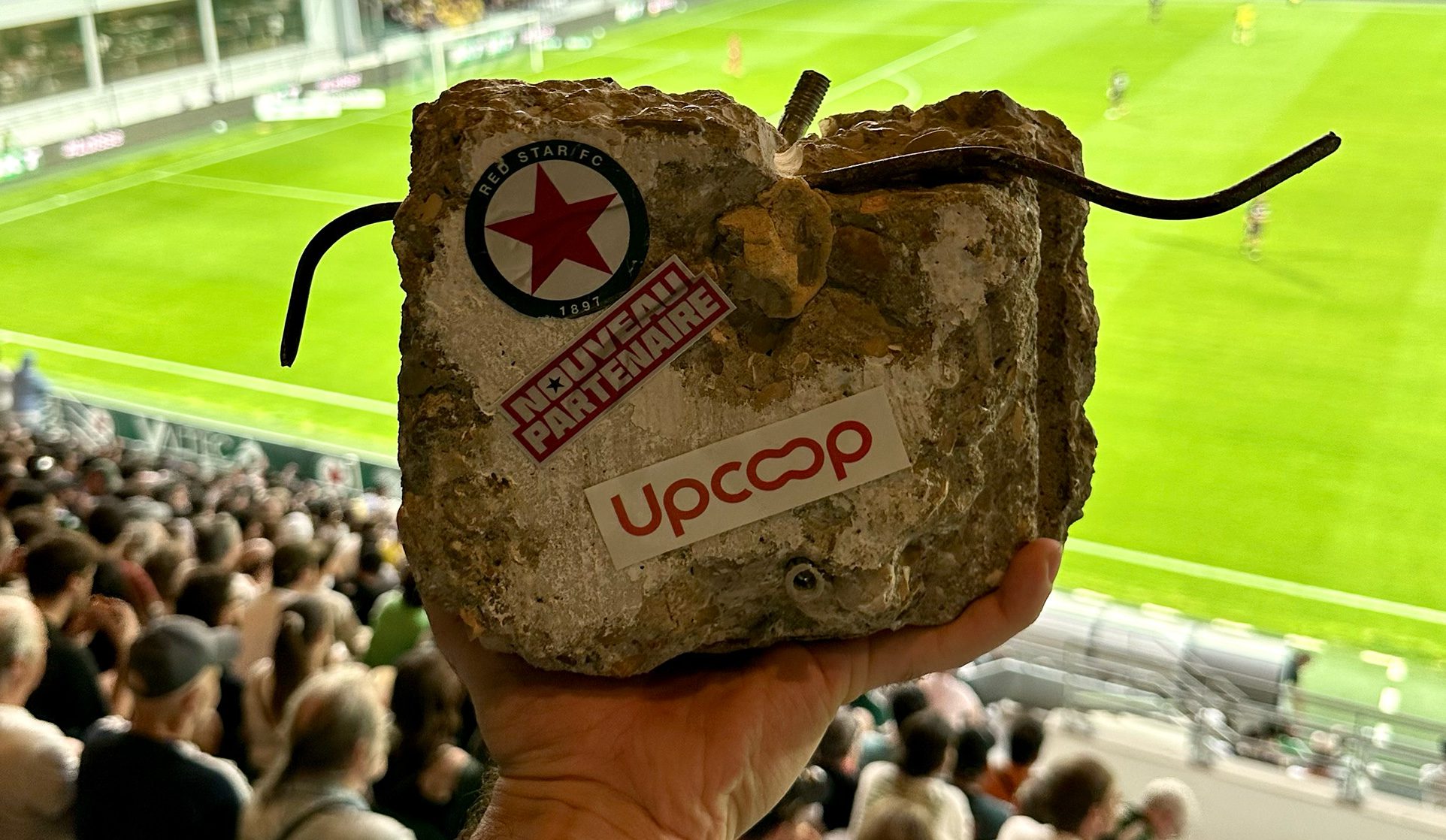 RED STAR FC X UPCOOP