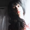 خدمة العملاء . عرضة ازياء . ممثلة