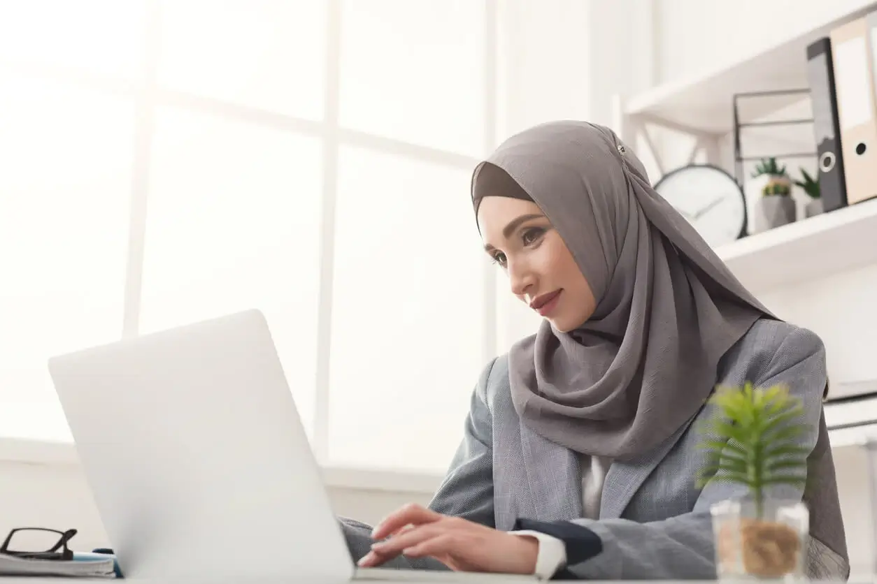 شغل اون لاين للبنات
