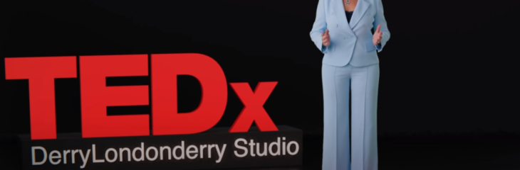فيديو لمنصة TED بعنوان “إيجاد الصوت الخاص بك”