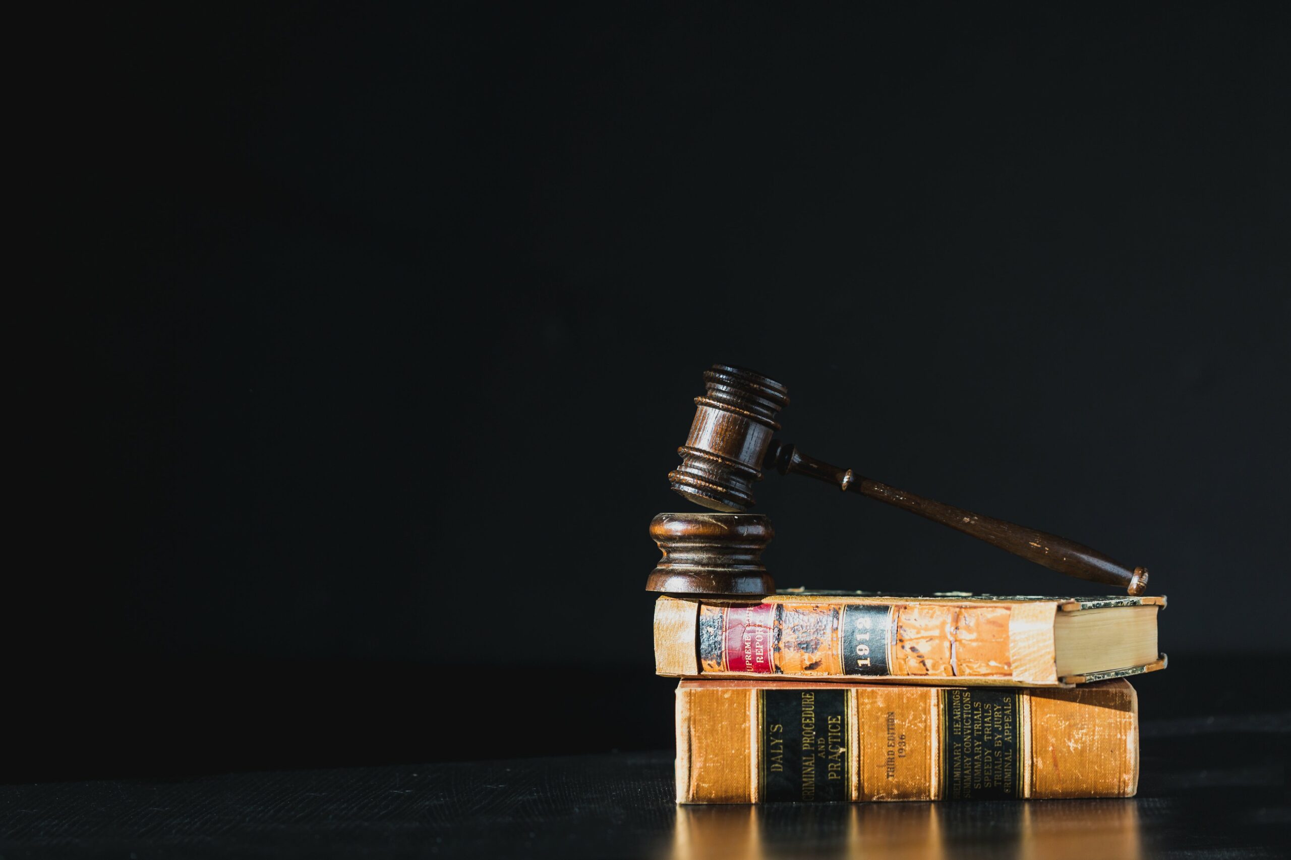 كتابة المقالات و البحوث القانونية
