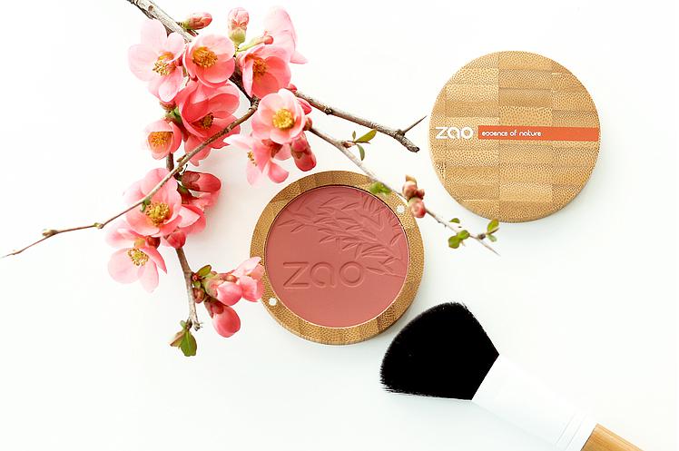 https://s3.eu-west-3.amazonaws.com/shopinvader-demo-public-assets/cosmetika/compact-blush_748_497-72907.jpg