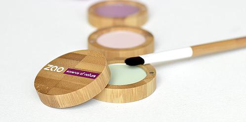 Matt eye shadow