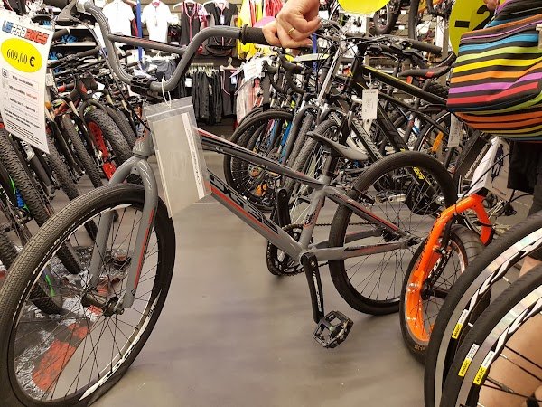 Intersport Saintes - Photo 5