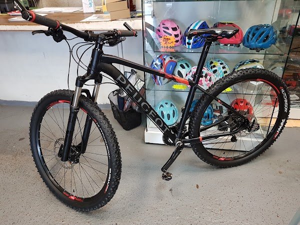 ROULEZ JEUNESSE (Ex-Cycles Bien Eric) - Photo 2