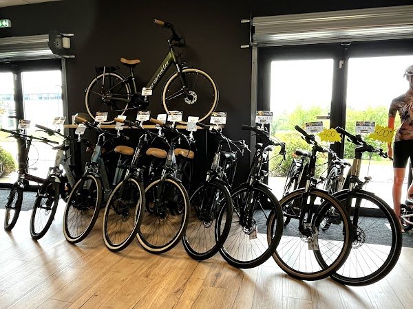 RG Cycling Store - Photo 2