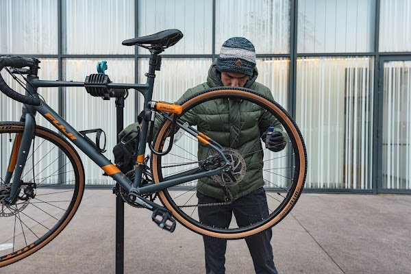 Le Vélo Tisserand - Réparateur vélo à domicile - Photo 2
