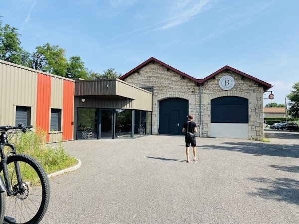 Berthoud Cycles - Fabricant Français de selle vélo en cuir - Sacoche fait main - Garde Boue - Vélo sur mesure - Photo 2