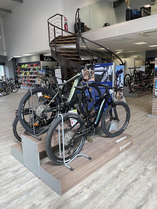 Giant store Tignieu - Photo 2