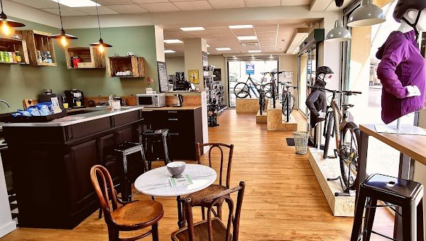 RESPIRE Cycle & Café - Photo 3