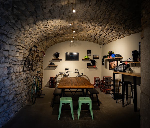 RESPIRE Cycle & Café - Photo 4