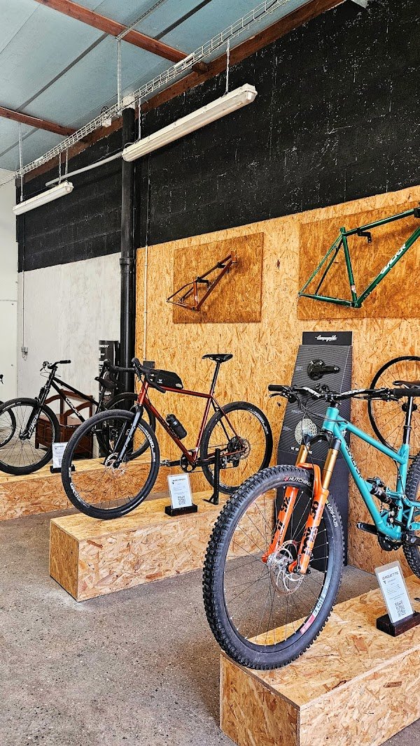 Glacier Cycles - Photo 2