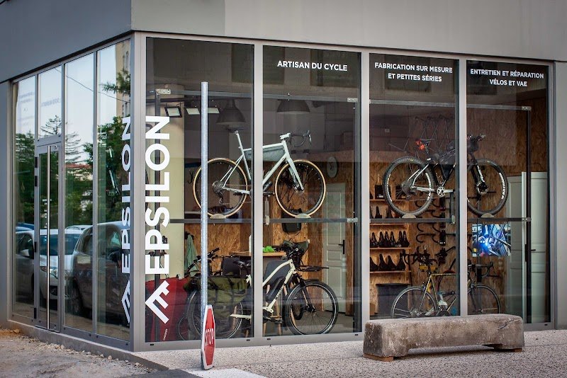 Epsilon Bikes - Fabrication et réparation de vélos