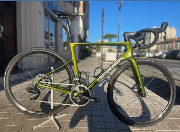 Leader cycles - Photo 2
