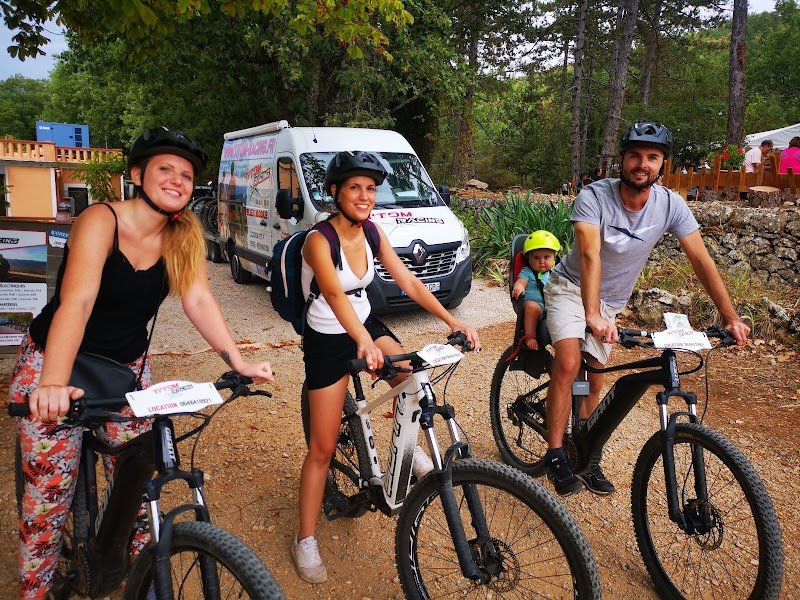 Location VTT électrique Vente Réparation Entretien Ti'Tom Racing ouvert toute l'année sur réservation
