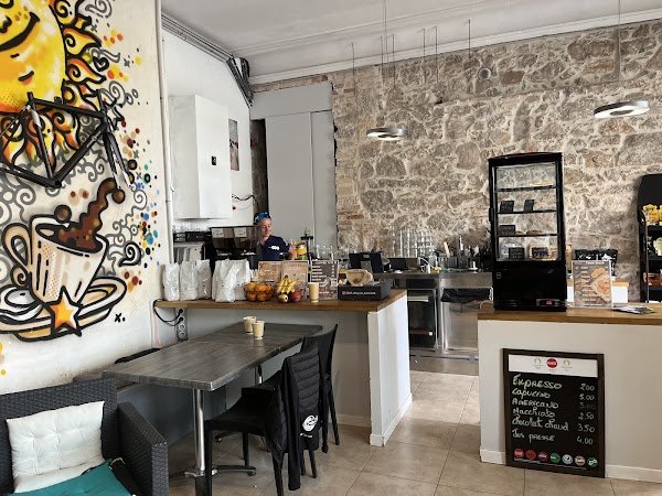 Pit STOP ~ La Turbie - Photo 2