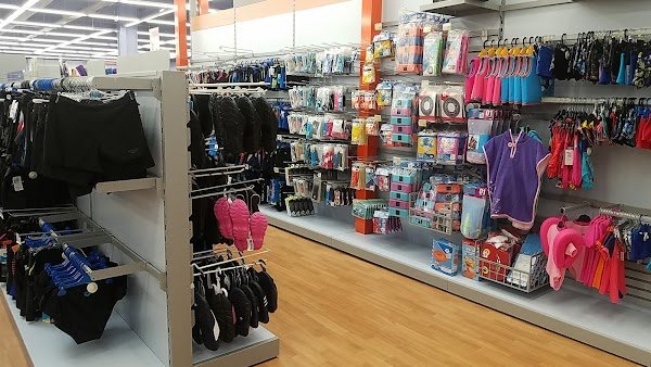 Sports Store E-Leclerc in Romilly Sur Seine - Photo 5