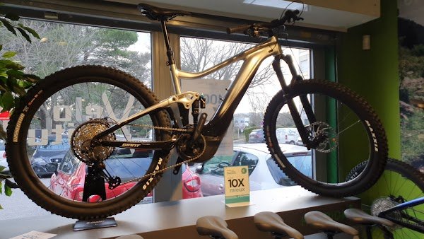 Giant Aix en Provence - Photo 3