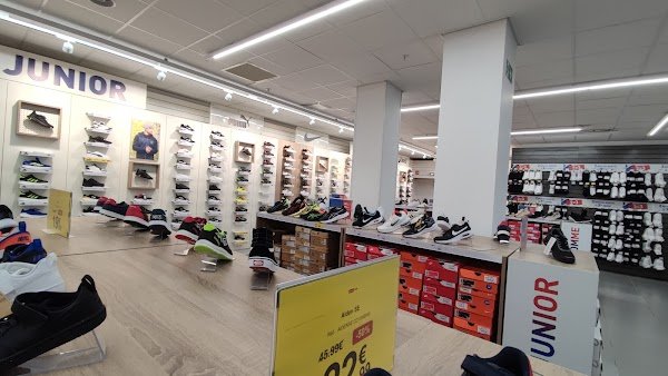 Intersport MARSEILLE LA VALENTINE - Photo 2