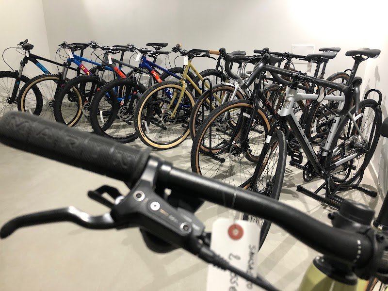 L'atelier vélo 84 - Vente de vélos, réparation, location de cycles classiques et électriques Luberon Vaucluse