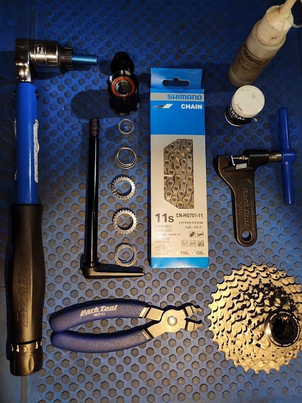 ATOLIVELO - Entretien et réparation vélos, montage de roues sur-mesure, révision suspensions et tiges de selle télescopiques. - Photo 4