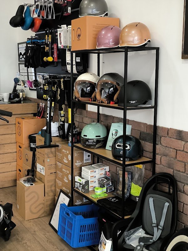 Trott'E Cycles : Réparation de vélos électriques, vélos et trottinettes - Vente de vélos, vélos électriques et trottinettes. - Photo 4