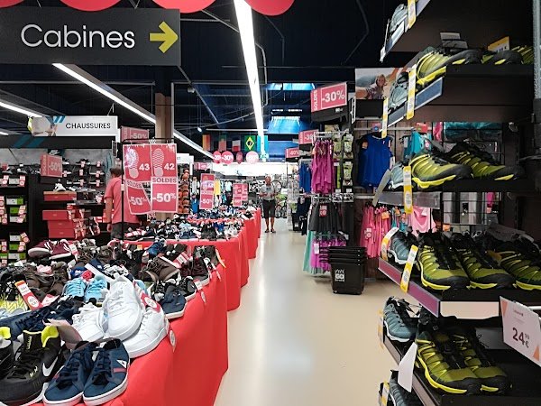 INTERSPORT GRENOBLE COMBOIRE - Photo 2