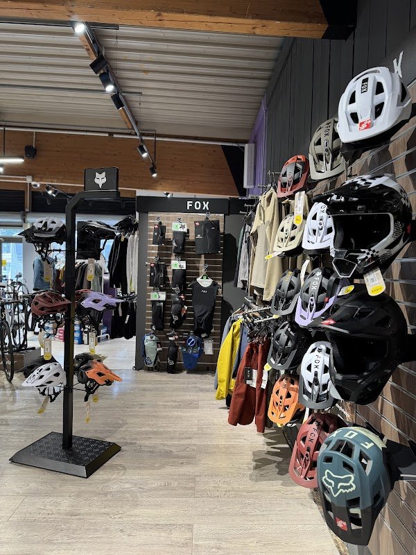 Giant Grenoble Saint Egreve - Photo 3