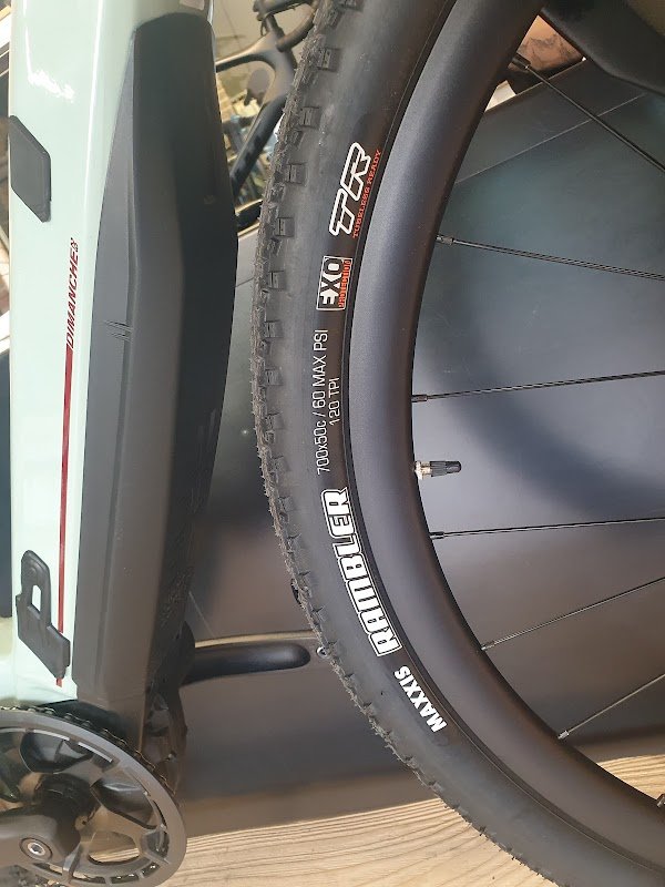 Giant Grenoble Saint Egreve - Photo 4