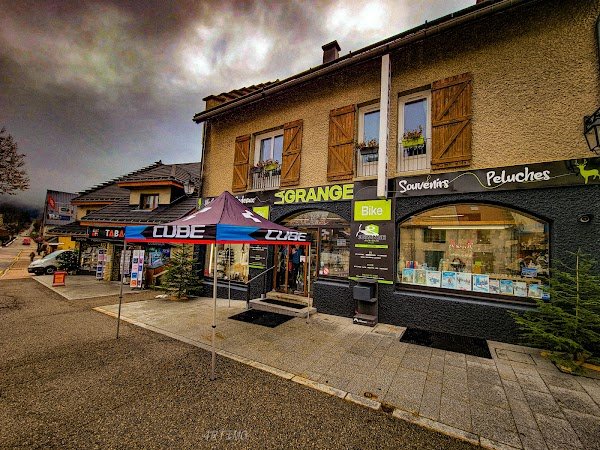La Grange Aux Skis - Vélos - Souvenirs & Cadeaux - Photo 4