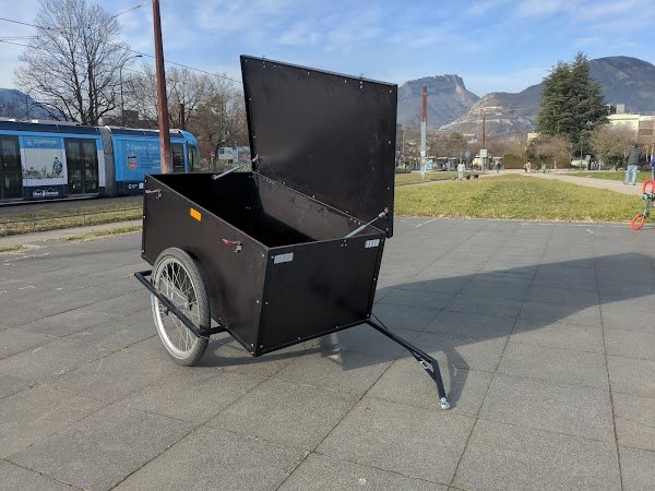 Microforge - Atelier de création, construction et vente de remorque à vélo à Grenoble - Photo 3