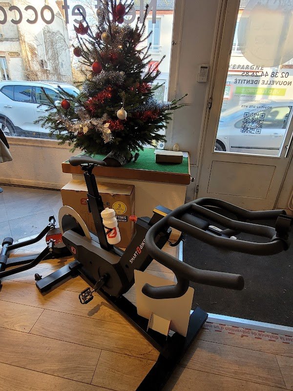 Free Wheel Bicycle Rental / VAE - Photo 4