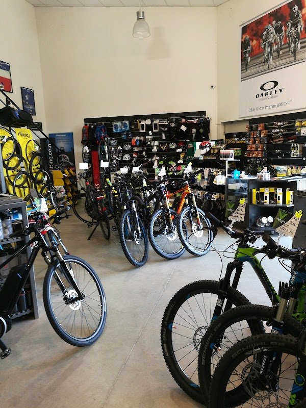 Vertical Bike - Photo 2