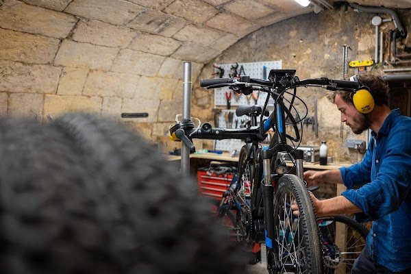 ACOLYTE | Electrification, vélo électrique, réparation et location de vélo - Photo 4