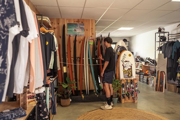 Ride On Surf Shop – Vente & Location De Surf, Super73 Et Onewheel - Photo 4