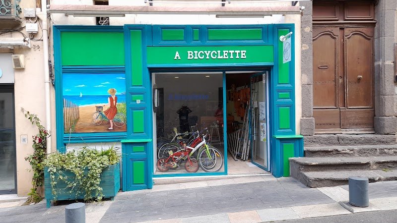 A BICYCLETTE : Atelier de réparation et entretien. vente vélos d'occasion