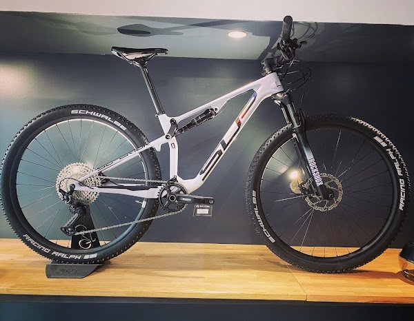 FG Bike Store - Photo 3