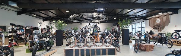 Velo Elec (Vente de vélo électrique et musculaire, quad électrique, moto et trotinette électrique) - Châteauroux (36) - Photo 2